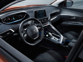 PEUGEOT 3008 SUV
